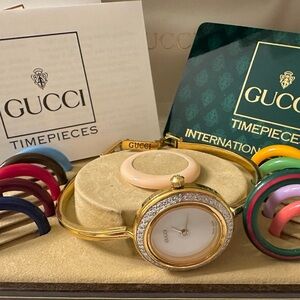 Near Mint~Gucci Bangle Bracelet Bezel Watch W/Diamond Cut Bezel~Box/Paper